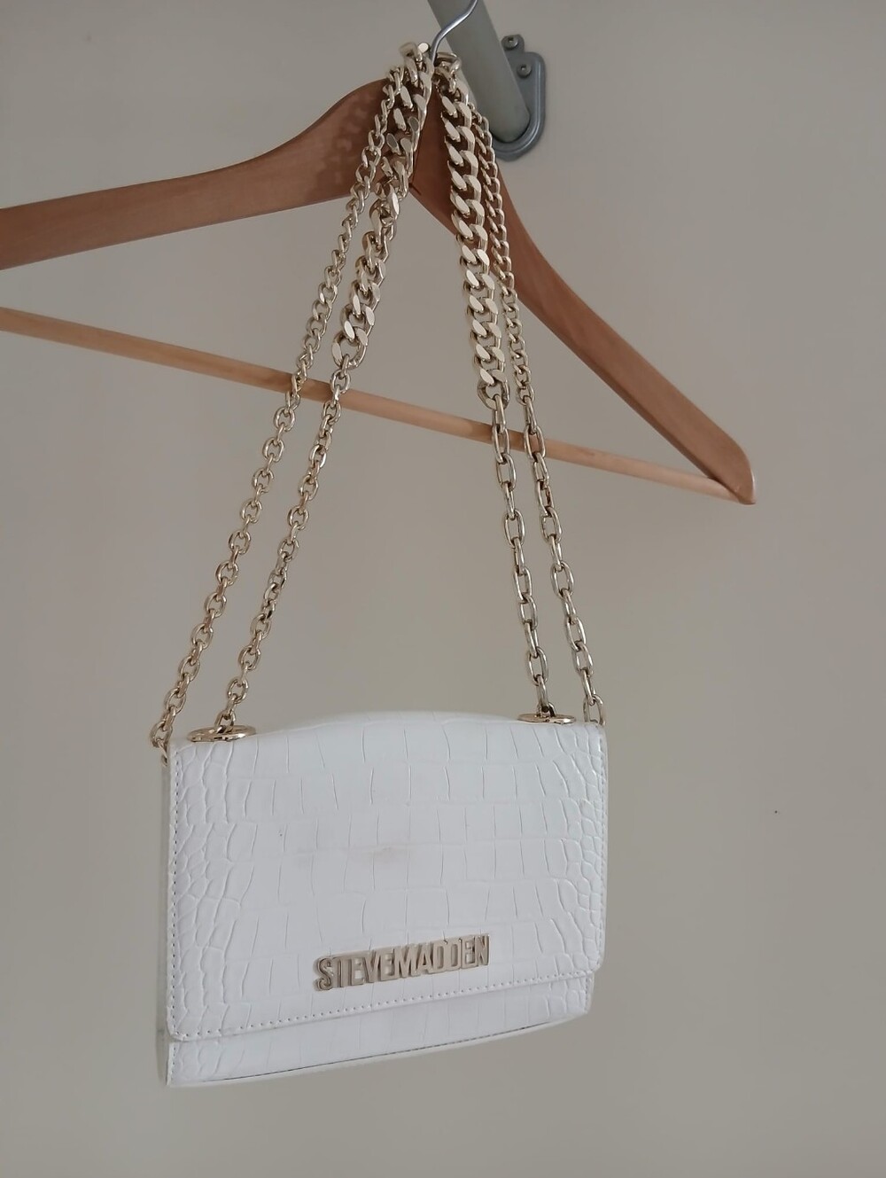 White And Gold Steve Madden Shoulder Bag